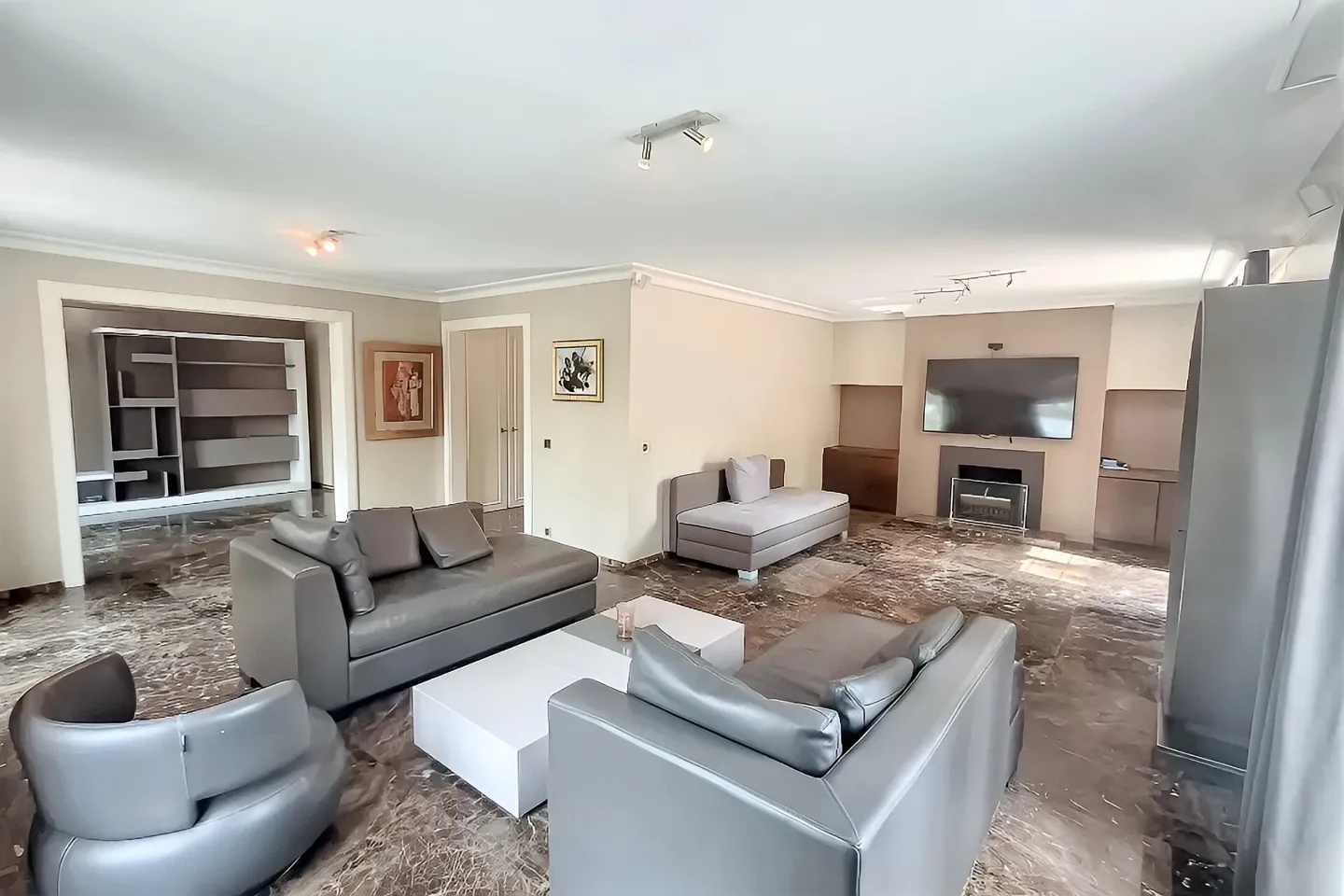 Magnifica casa indipendente con piscina a Collonge-Bellerive - Foto 2 di 11