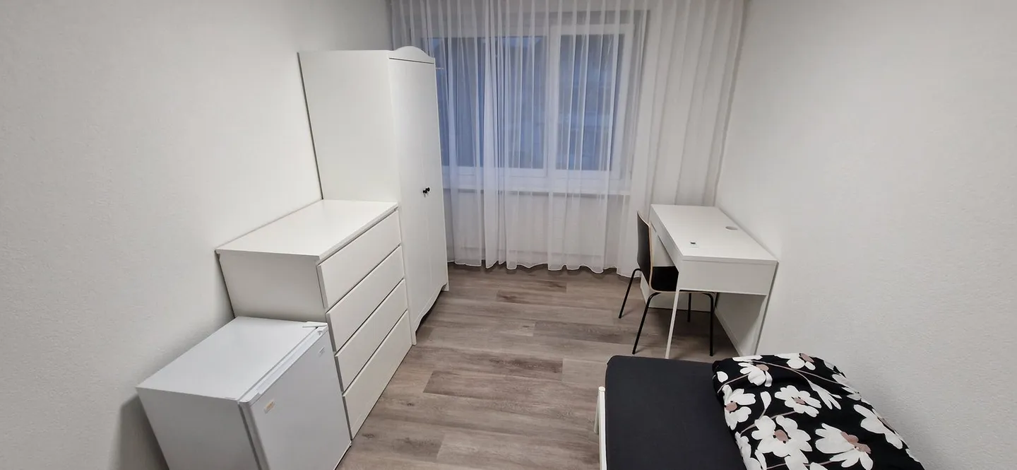 Furnished business rooms, contractor rooms (Attention: shared kitchen and bathroom) - Photo 13 of 13