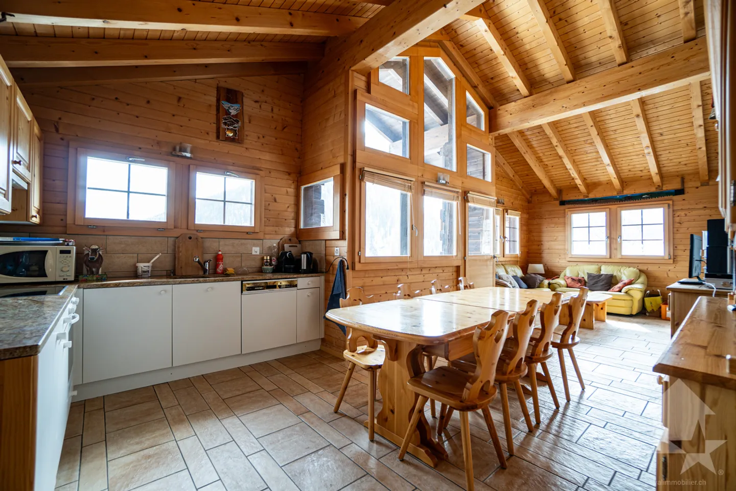 Attractive duplex under the eaves near the slopes with breathtaking views - Photo 2 of 33