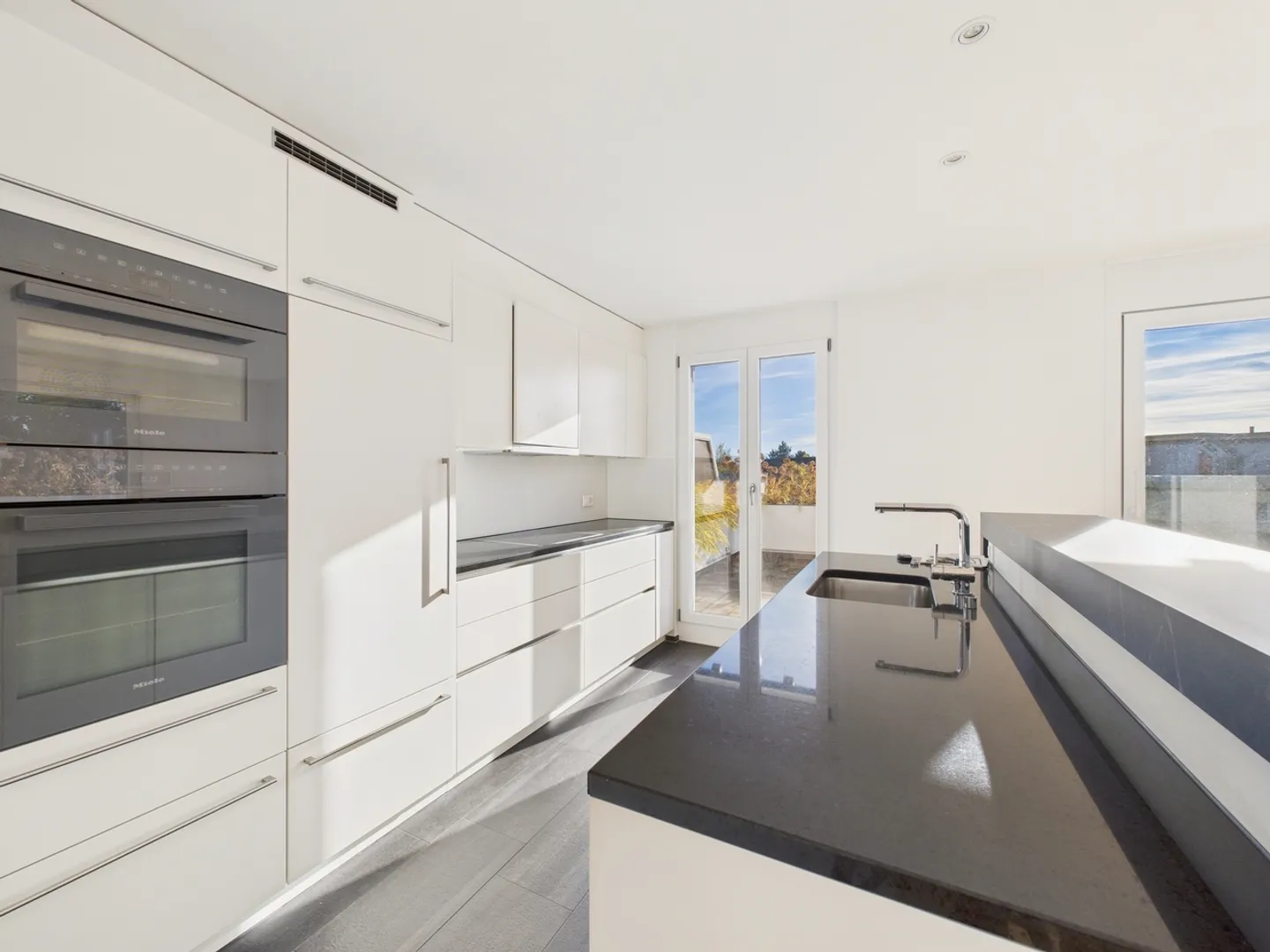 Reiheneinfamilienhaus mit Seesicht an bester Lage in Zollikon - Foto 5 von 13