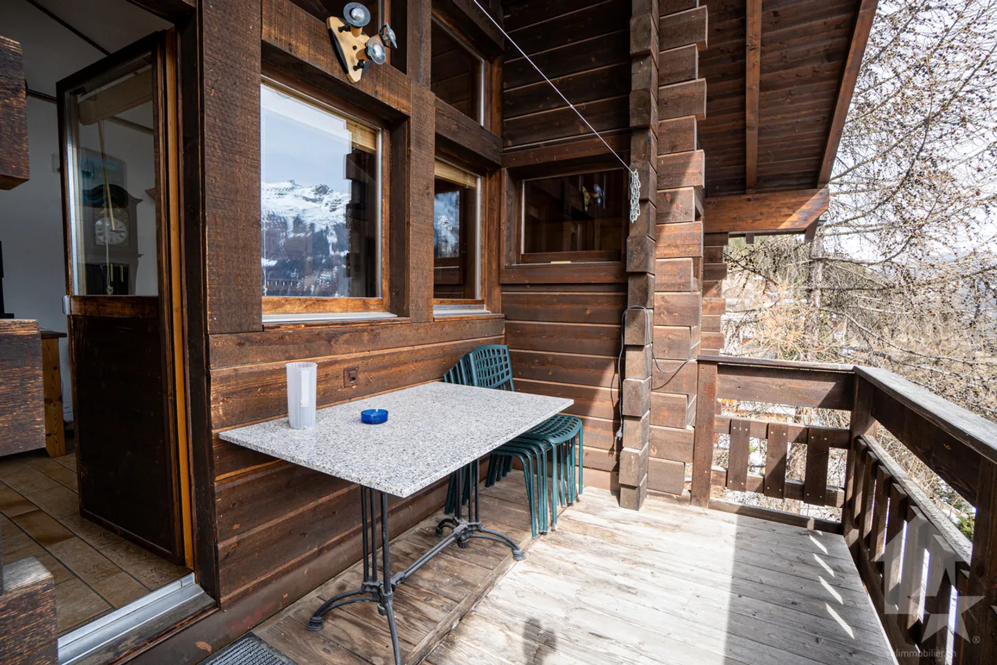 Attractive duplex under the eaves near the slopes with breathtaking views - Photo 7 of 33