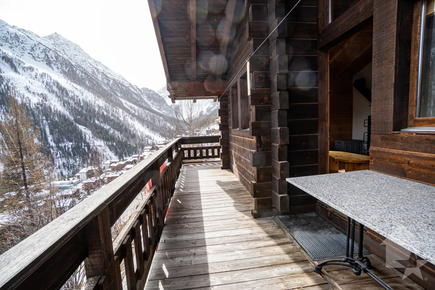 Attractive duplex under the eaves near the slopes with breathtaking views - Photo 8 of 33