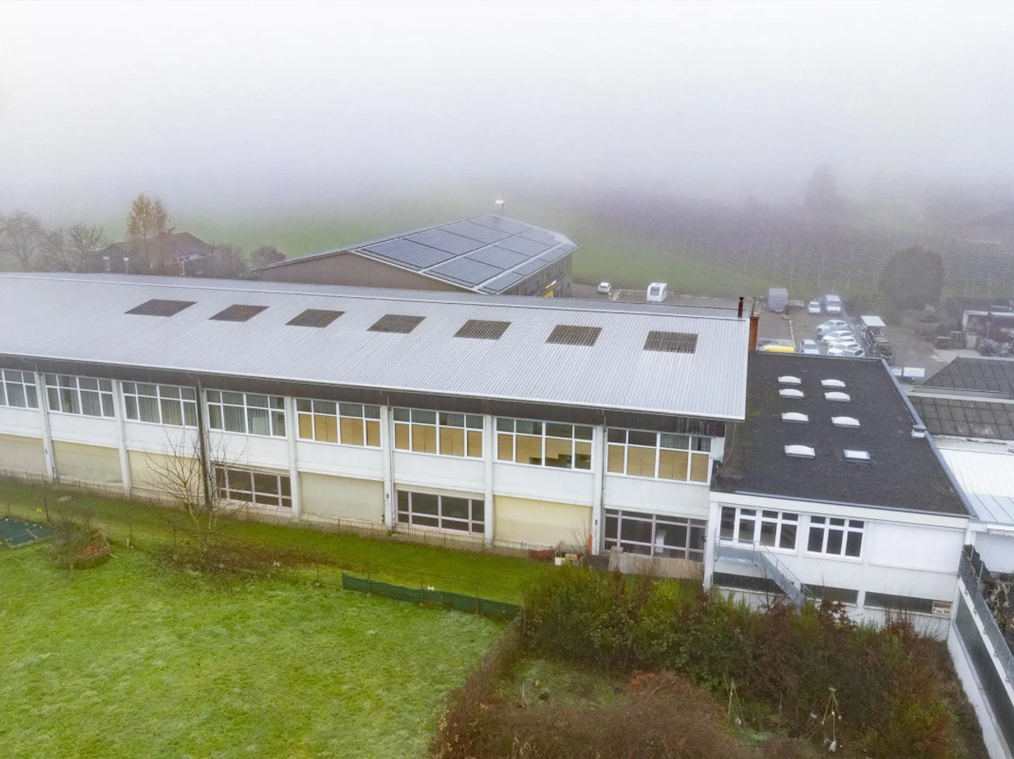 Attractive commercial space on the upper floor - Photo 2 of 4