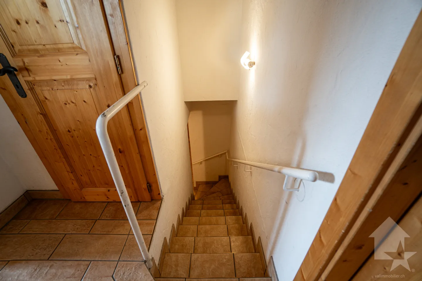 Attractive duplex under the eaves near the slopes with breathtaking views - Photo 13 of 33