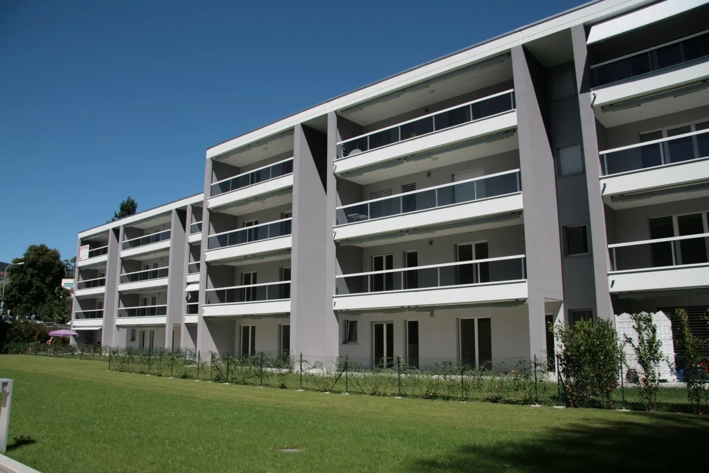 Parking space Autohaus Ascona few steps from Manor and Maggia riverbank - Photo 1 of 2