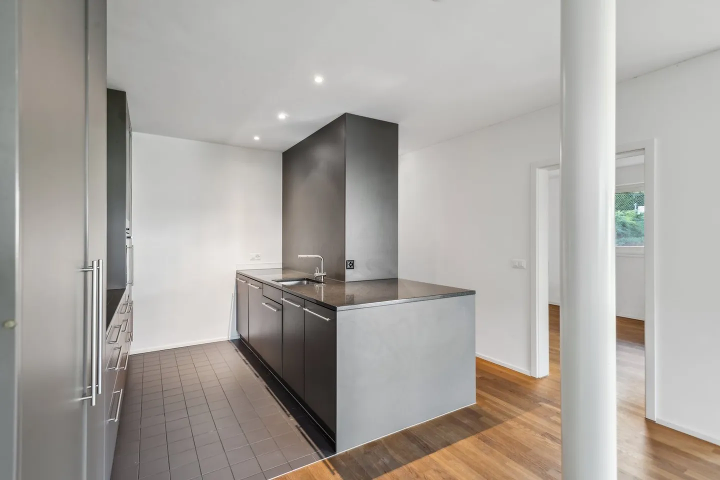 La tua nuova casa a Rüschlikon; Appartamento elegante con giardino in una posizione privilegiata - Foto 5 di 9