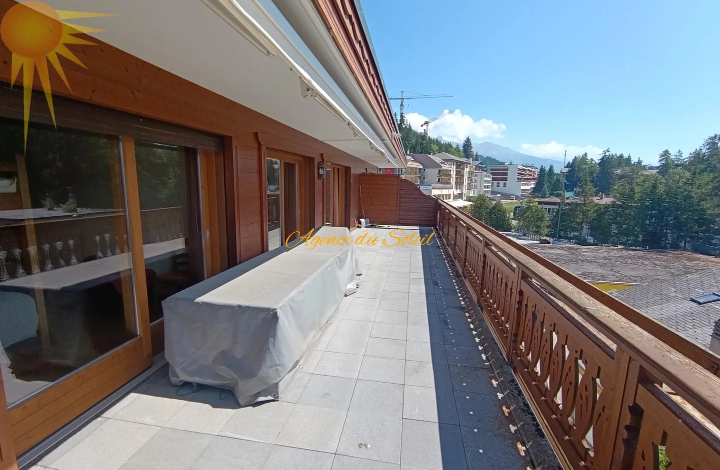 Prime Location! Wonderful 3.5-room apartment in a prestigious residence with a large terrace! - Photo 5 of 18