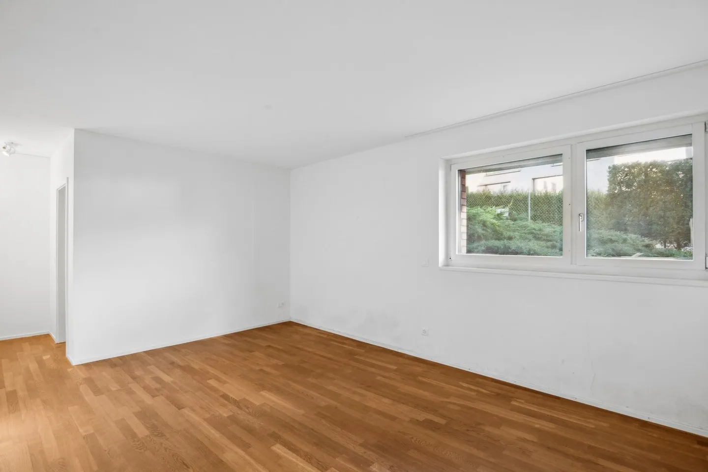 La tua nuova casa a Rüschlikon; Appartamento elegante con giardino in una posizione privilegiata - Foto 6 di 9