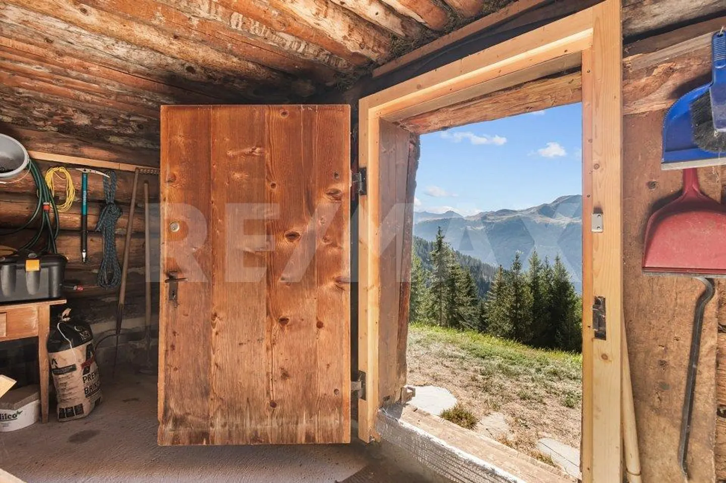 Alpine Cabin with Breathtaking View - Photo 6 of 13