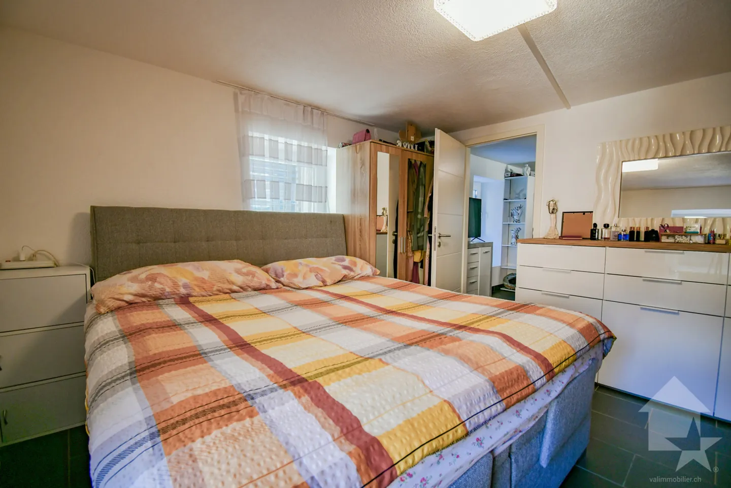 Grande casa familiare con appartamento attiguo a Dorénaz - Foto 8 di 13