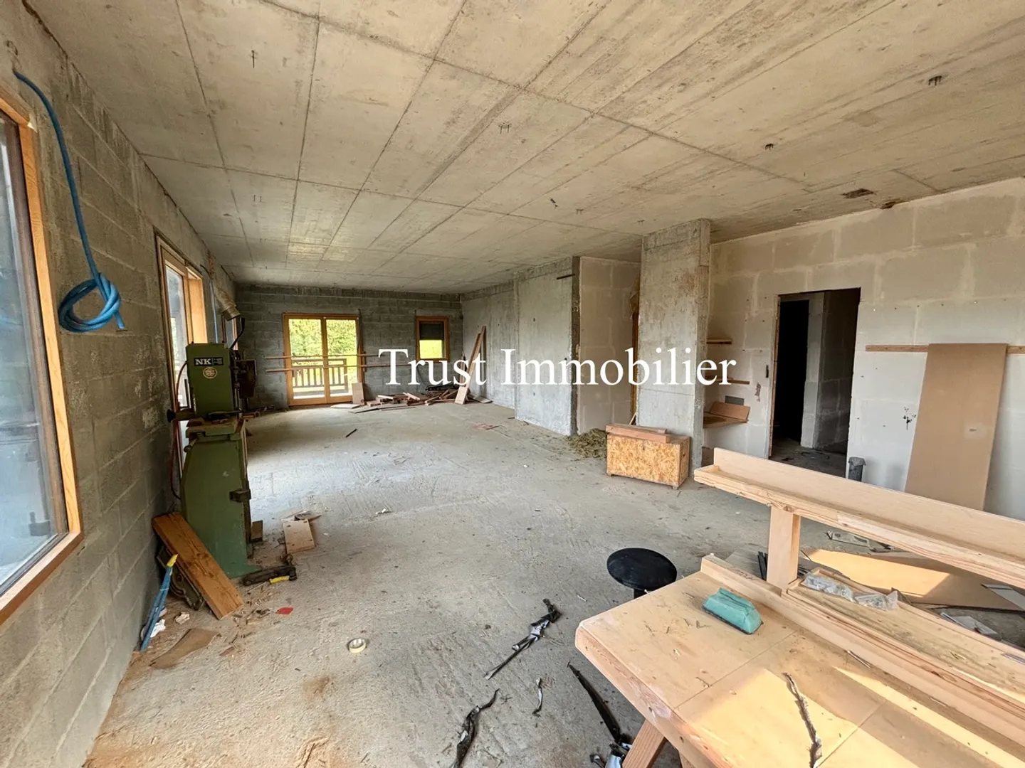 6006-MV-Gryon-Grand Chalet with work to finish - Photo 3 of 7