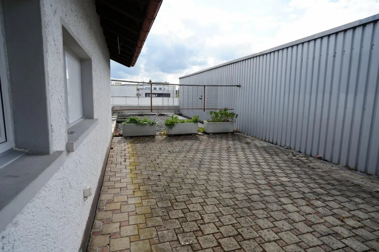 Ampio appartamento di 5½ locali in proprietà residenziale/commerciale... - Foto 11 di 15
