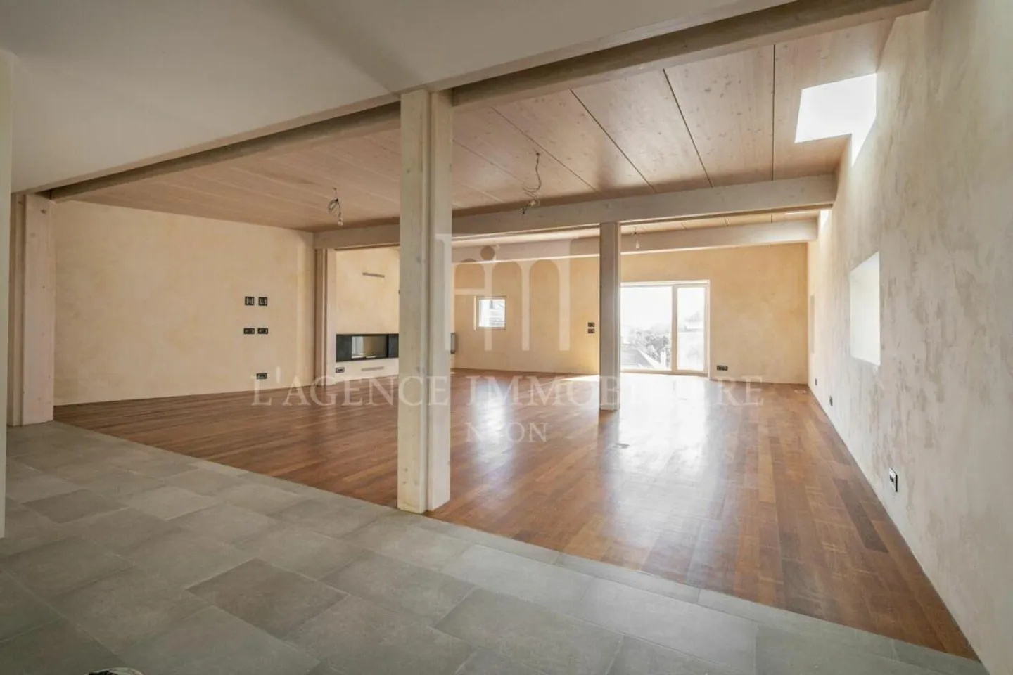 Immeuble mixte à Aubonne - Photo 2 sur 7