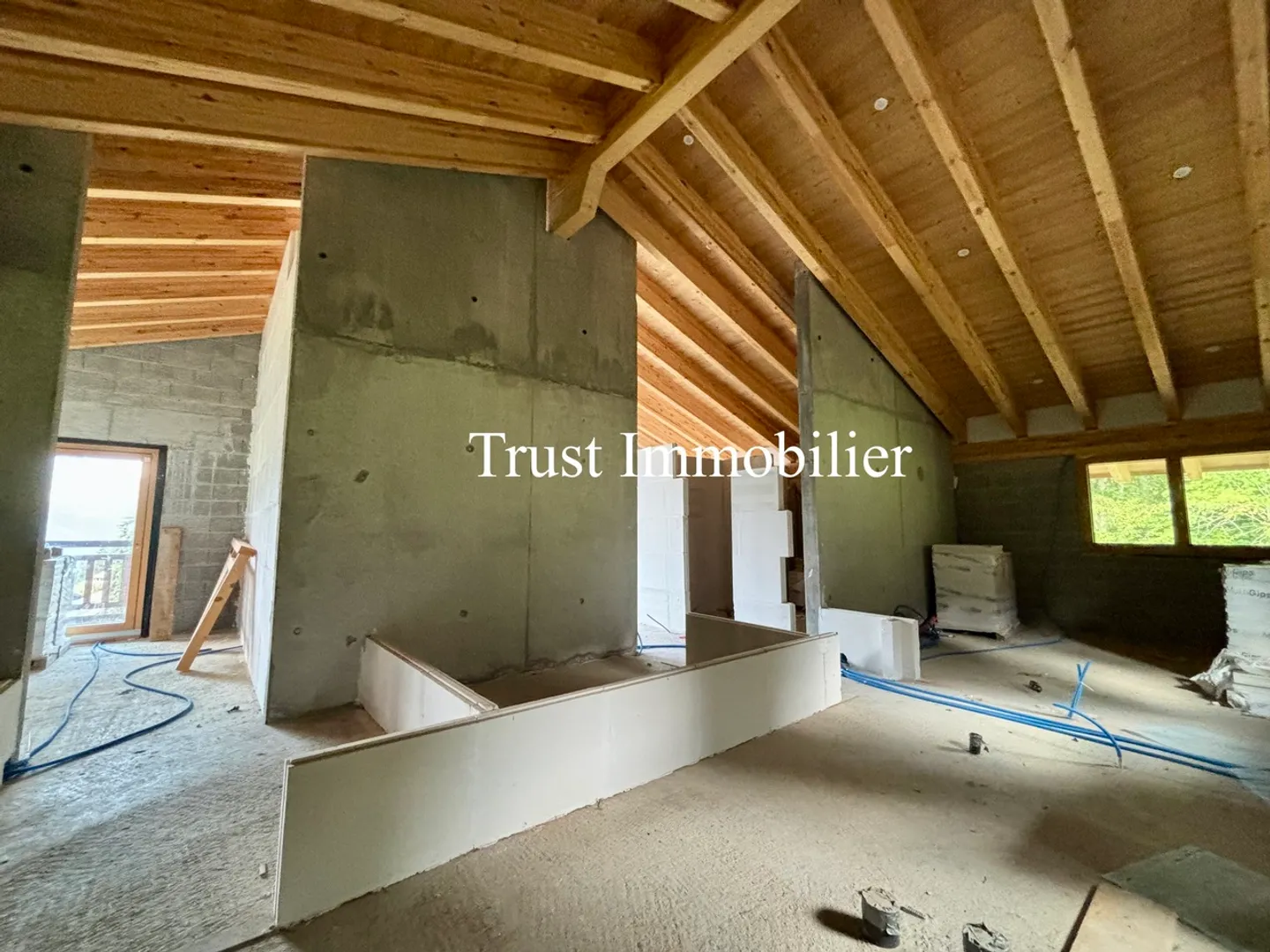 6006-MV-Gryon-Grand Chalet with work to finish - Photo 5 of 7