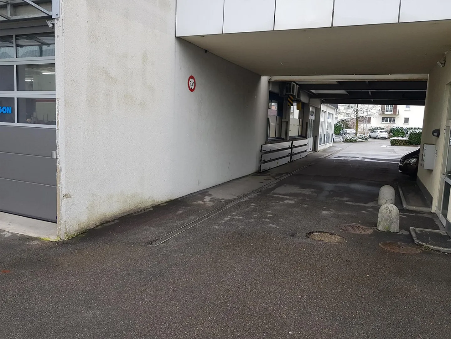 287m² Ufficio, Magazzino o Spazio di Produzione al Piano Terra - Foto 2 di 3