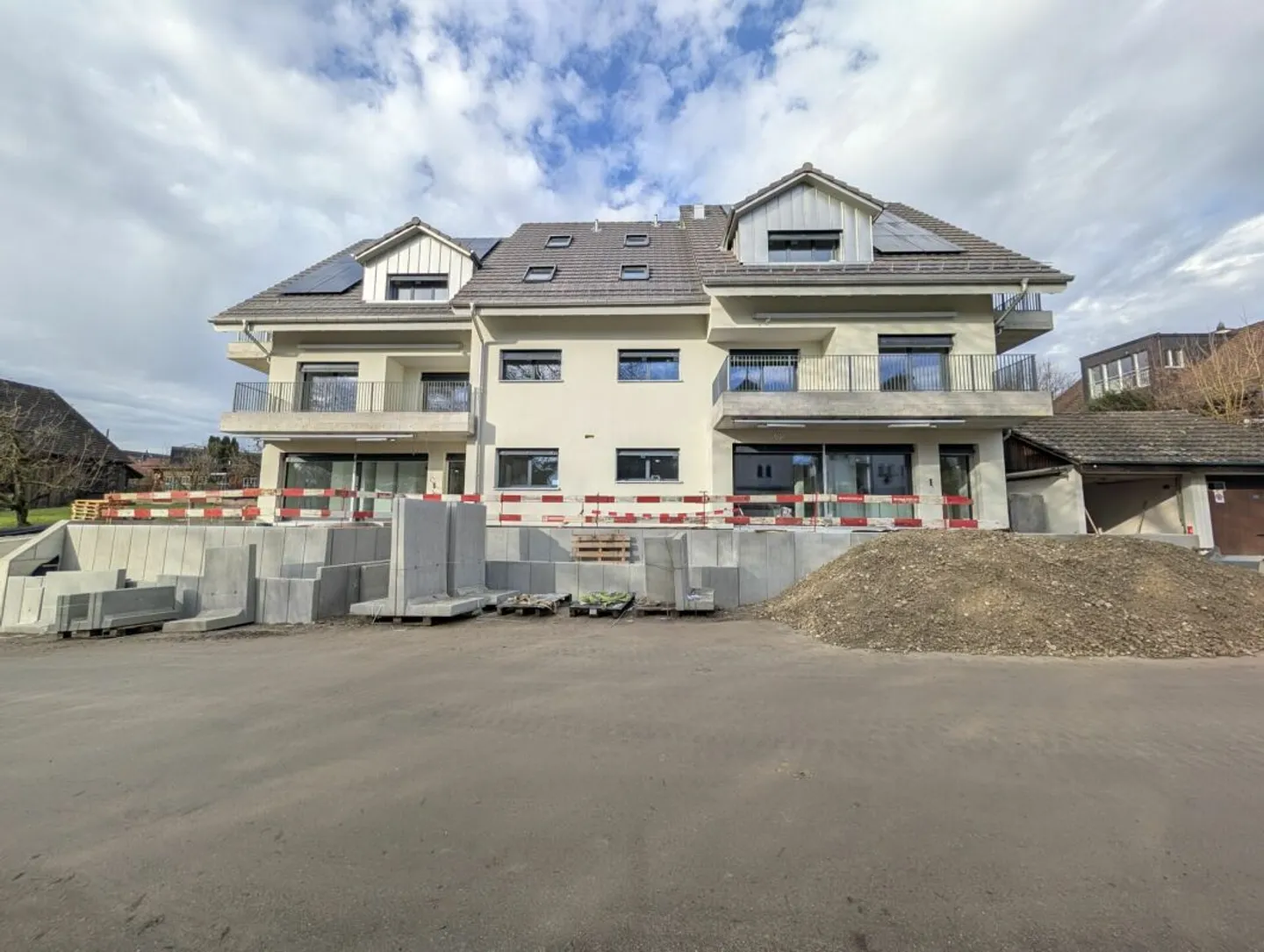 Appartamento in vendita - Foto 4 di 14