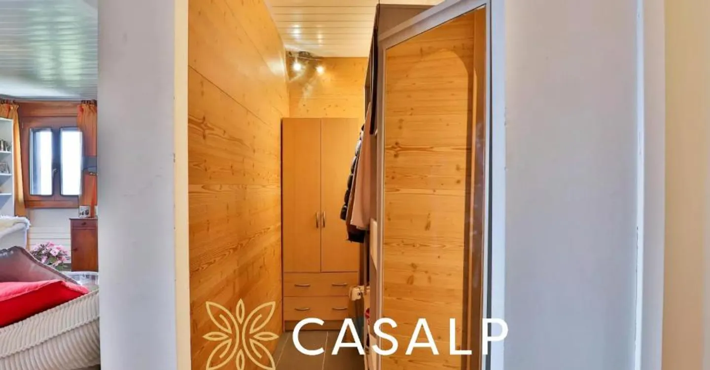 Appartement rénové avec vue montagne - Photo 11 sur 13