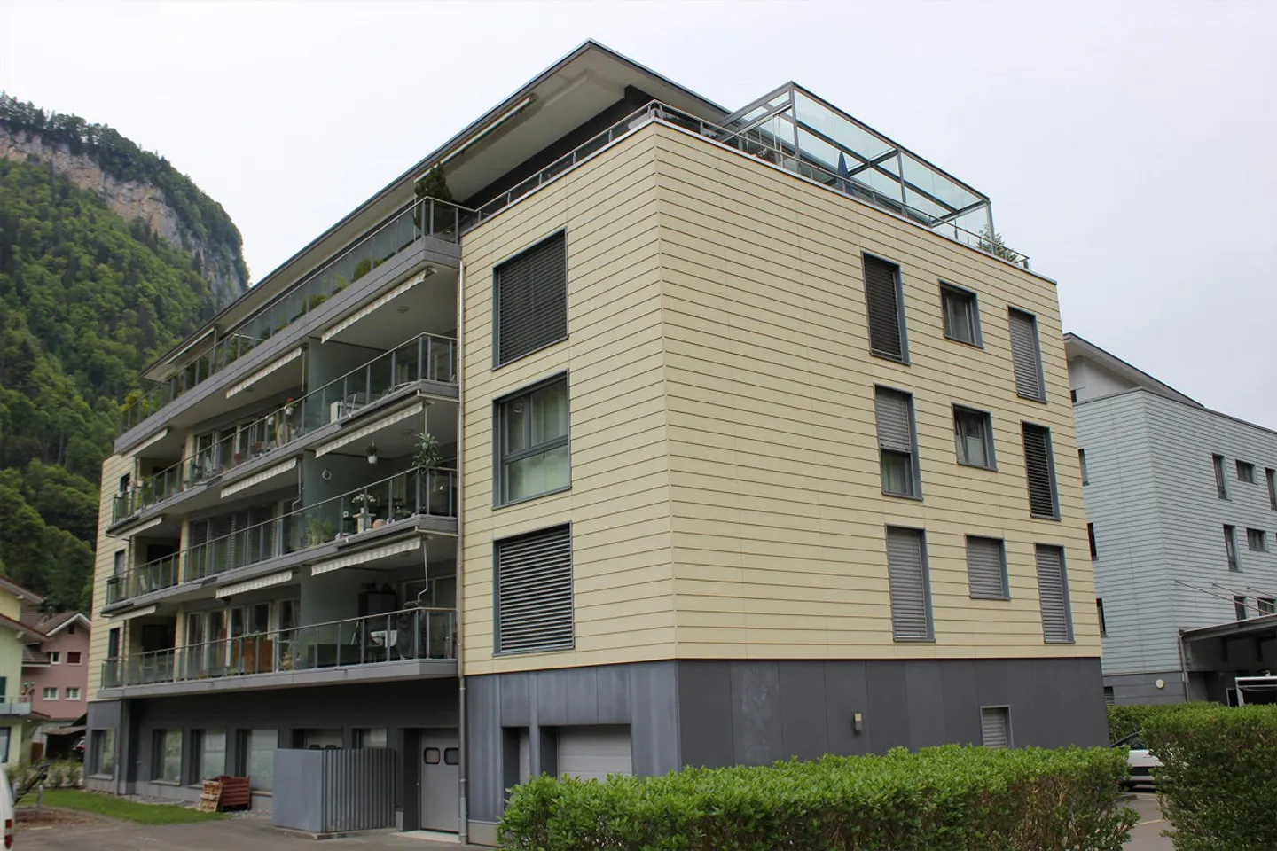 Bellissimo appartamento nel centro del villaggio di Wolfenschiessen - Foto 1 di 17