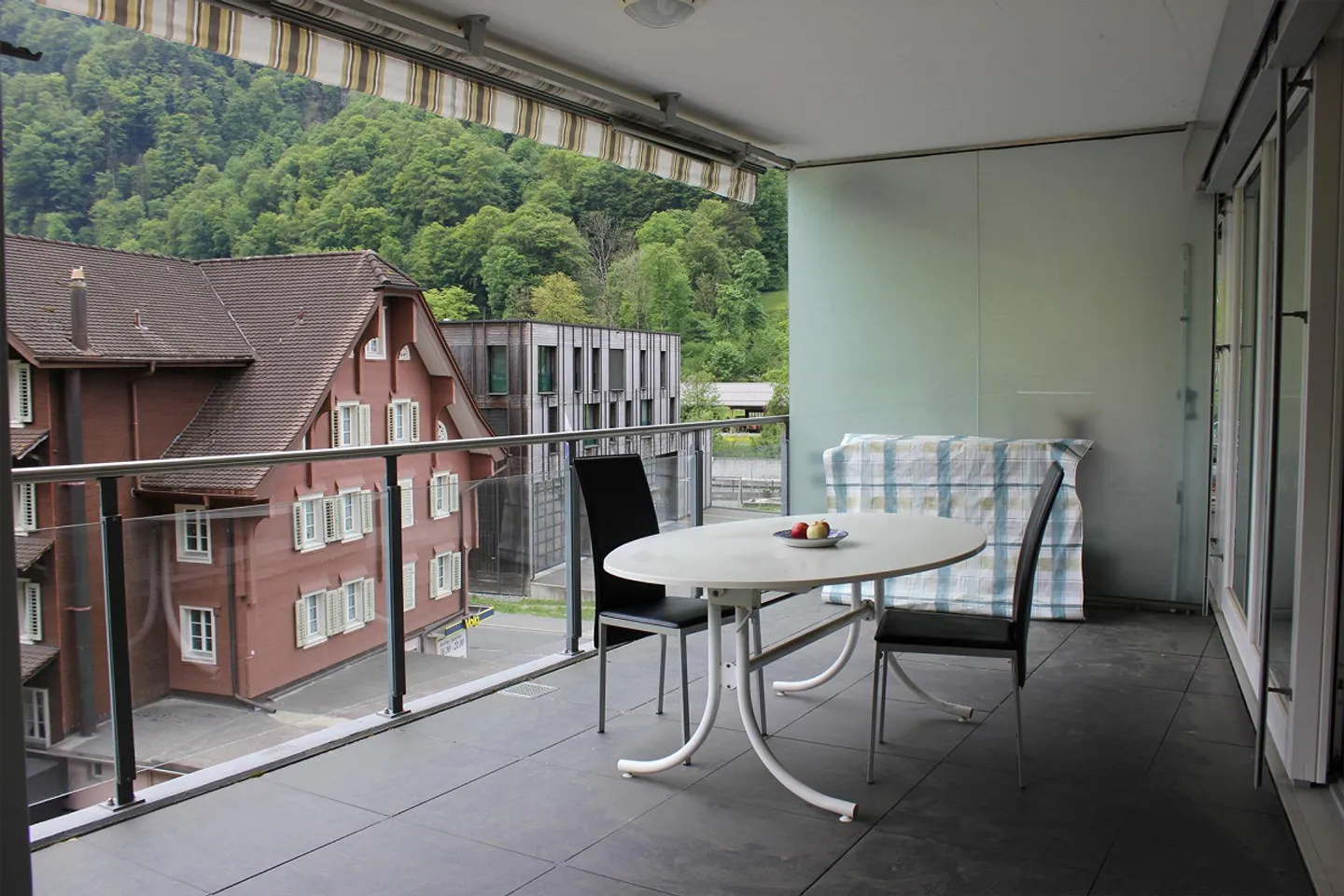 Bellissimo appartamento nel centro del villaggio di Wolfenschiessen - Foto 12 di 17