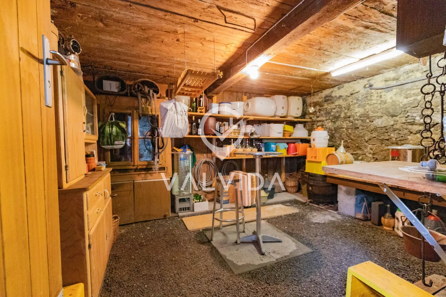 La tradition rencontre le potentiel - Bijou résidentiel avec vue dans la commune de Hohtenn - Photo 14 sur 20