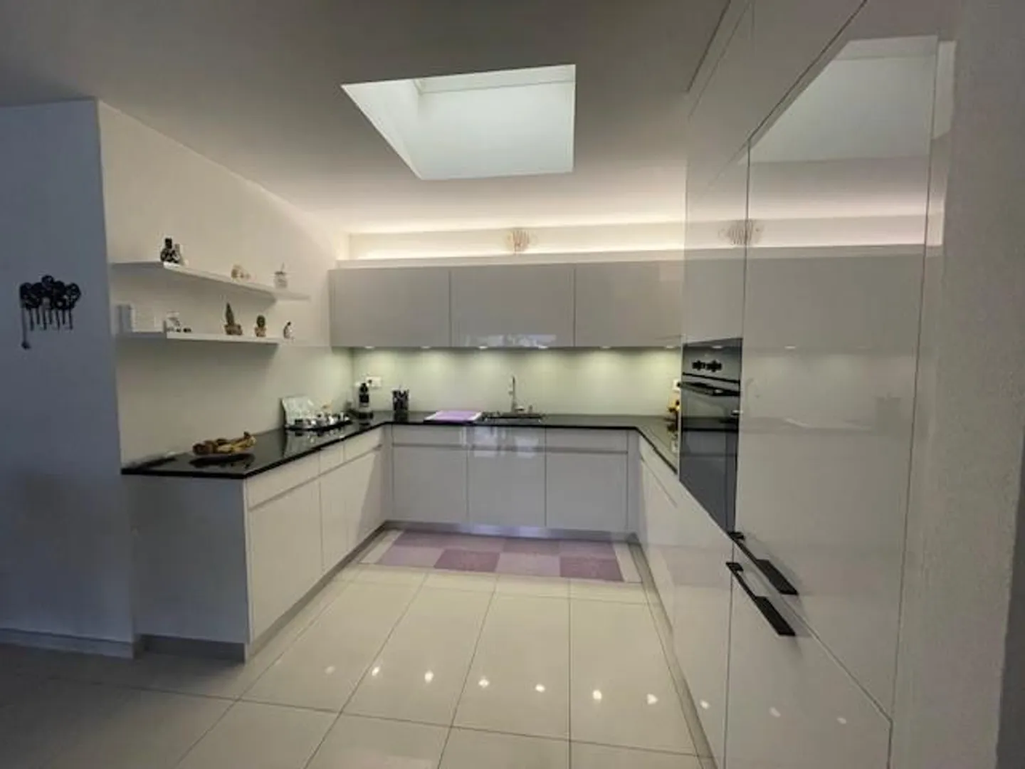 Modern 3.5 rooms with large terrace in Monte Carasso. - Photo 1 of 11