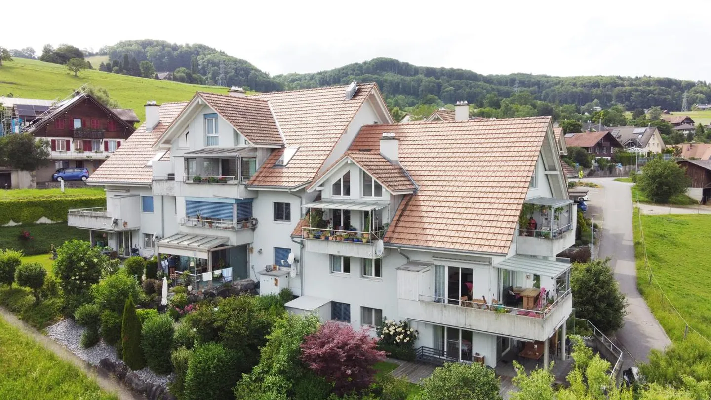 Spacious 3.5-room apartment in Mühlethurnen - Photo 1 of 11