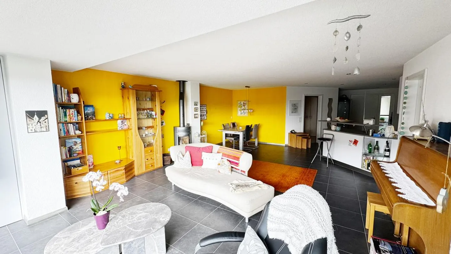 Spacious 3.5-room apartment in Mühlethurnen - Photo 5 of 11