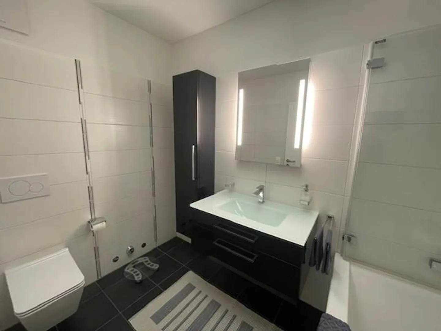 Modern 3.5 rooms with large terrace in Monte Carasso. - Photo 3 of 11