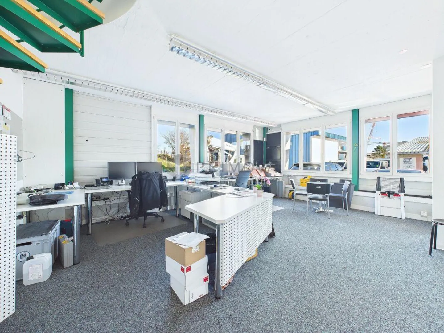 Seltenes Bauland mit tollem Gewerbehaus sucht neuen Besitzer - Foto 6 von 13