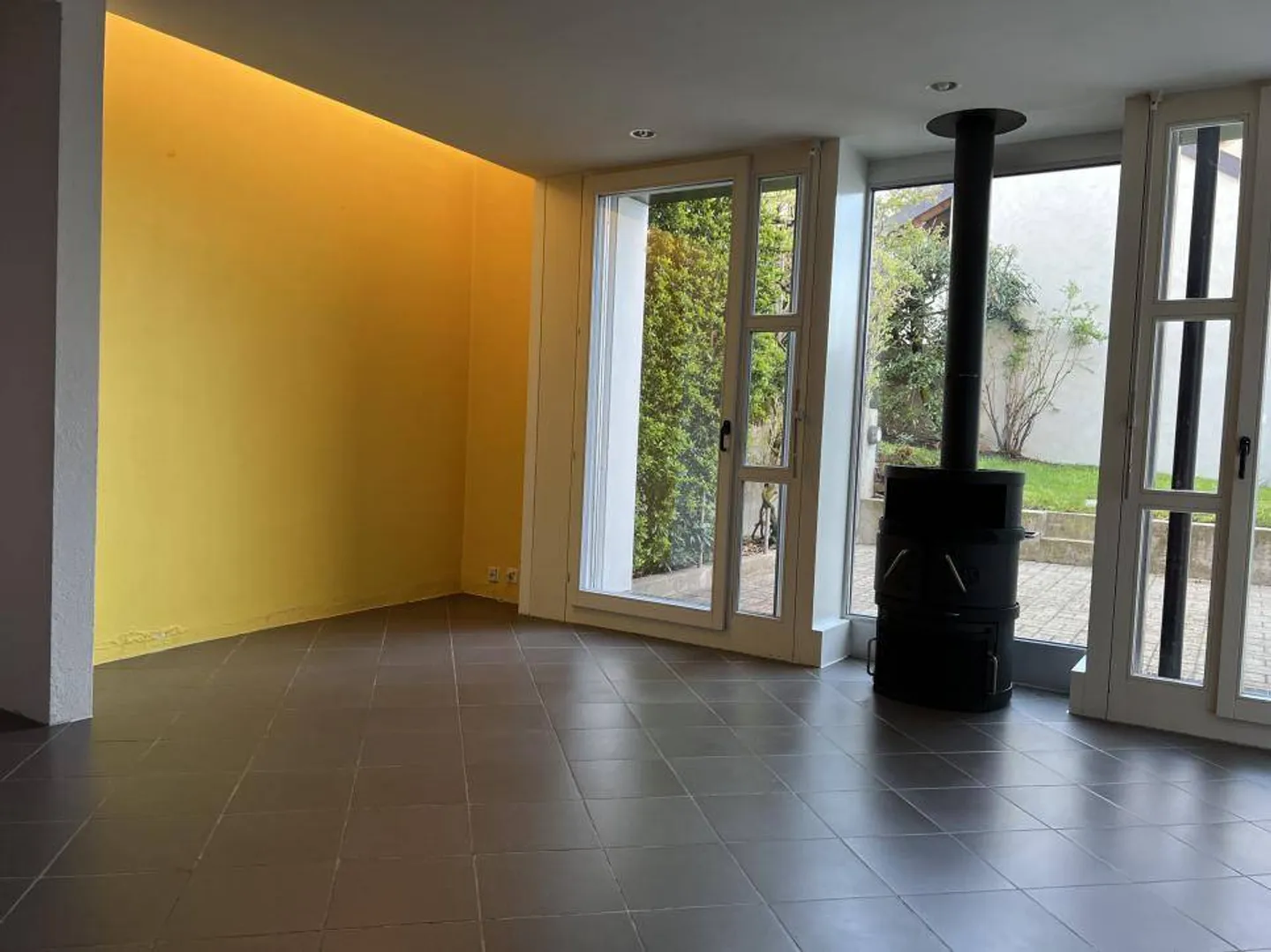 Casa singola in affitto - Foto 2 di 13