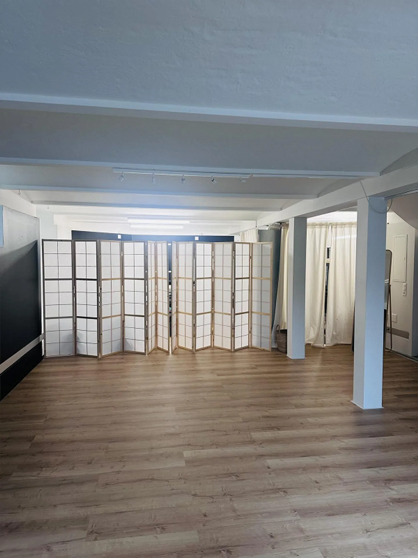 Espace commercial (56m2) dans un emplacement central avec grande vitrine - Photo 5 sur 5