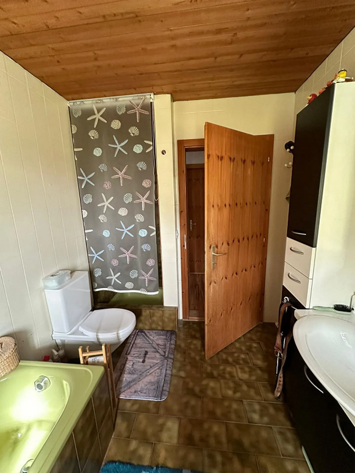 Charming 7.5-Room Single-Family House with Mountain View in Vilters - Photo 12 of 30