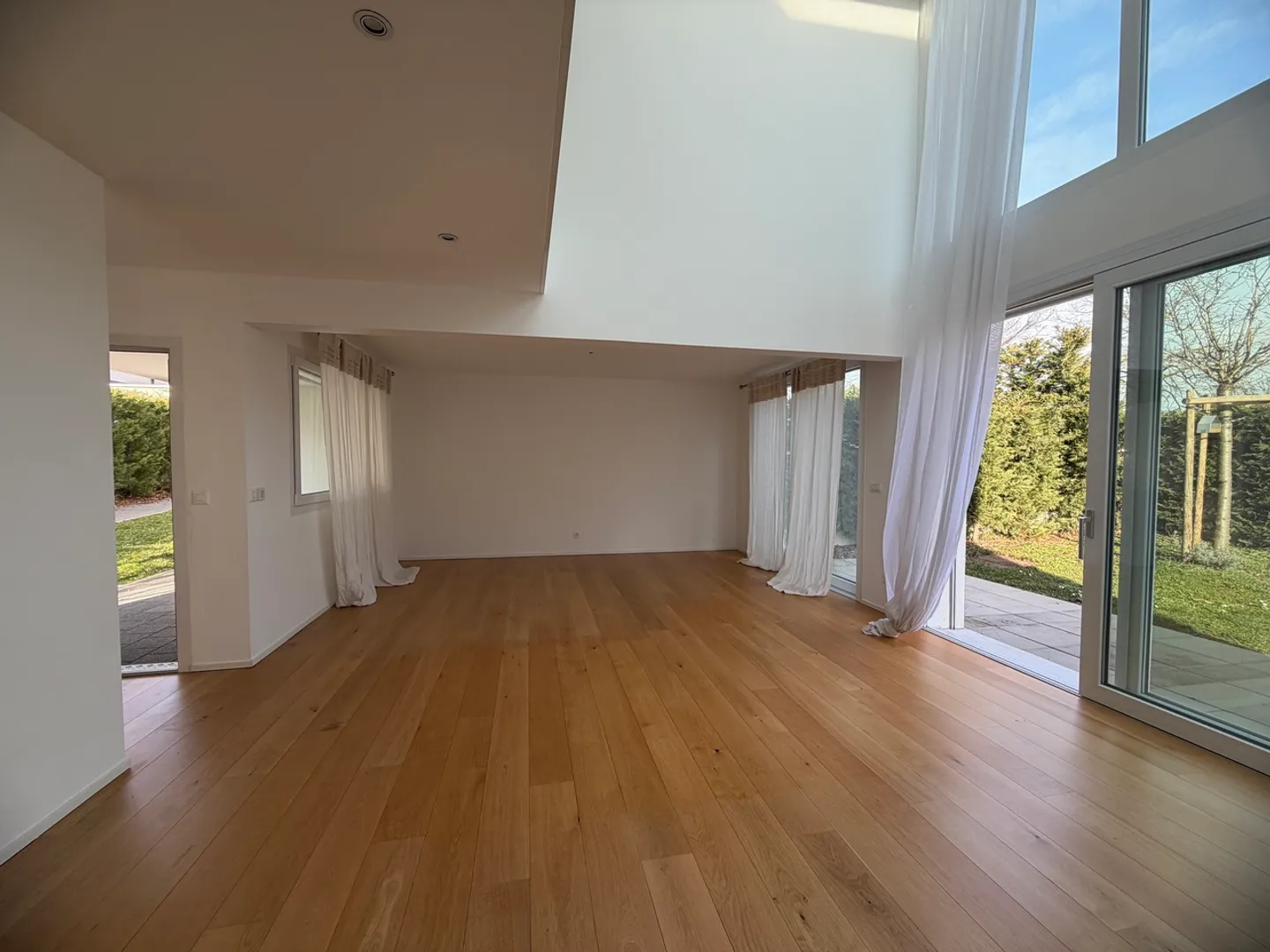 Élégante Villa Contemporaine - Photo 1 sur 15