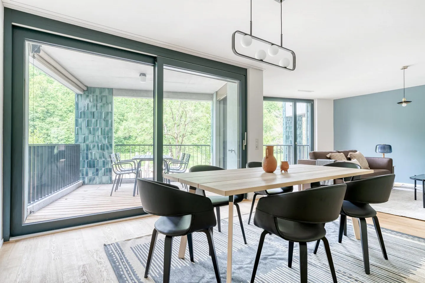 Modernes Apartment an der Sihl - Foto 1 von 14