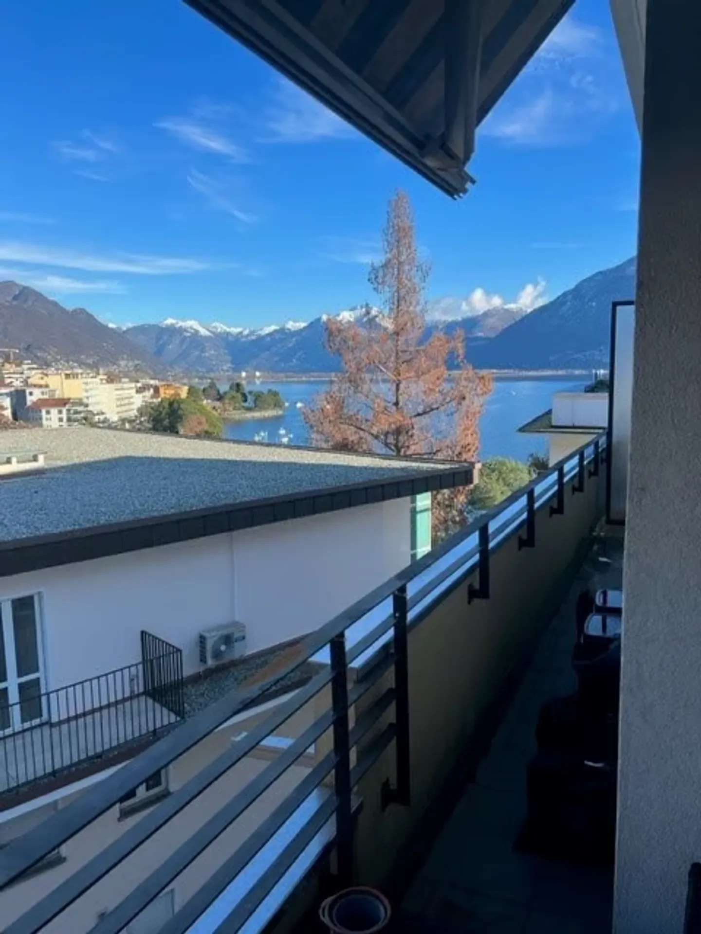 Affittasi appartamento in centro a Locarno con vista lago - Photo 2 sur 2