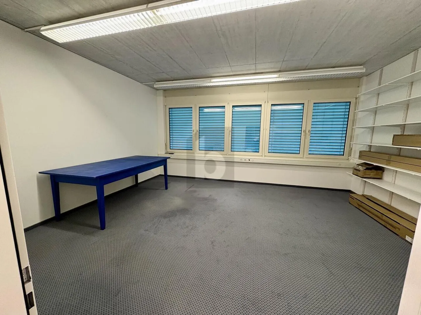 POLYVALENT ET CENTRAL - Photo 3 sur 5