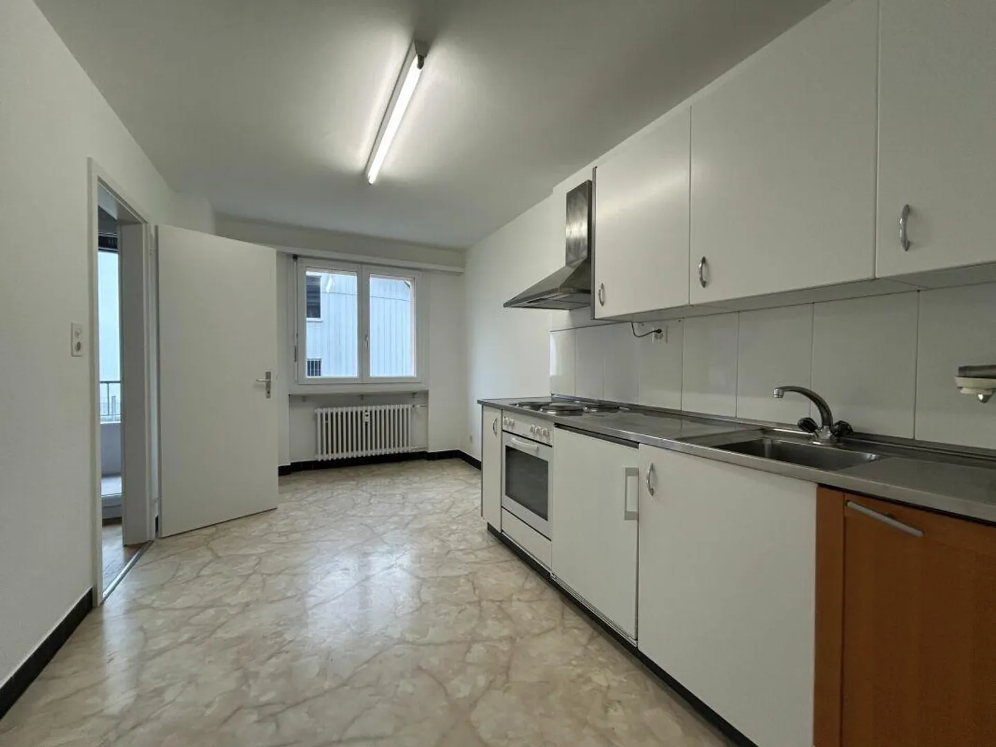 Frenkendorf / 2.5 Room Apartment 3rd Floor - Photo 3 of 7