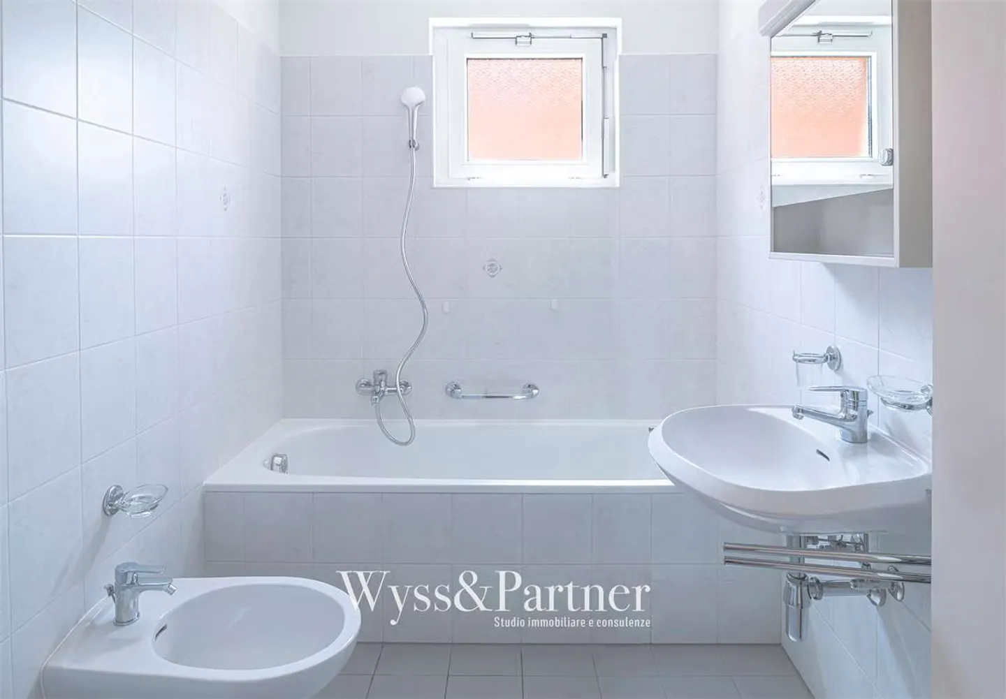 Spacious 4.5 rooms with terrace near Lugano - first 3 months free - Photo 8 of 13