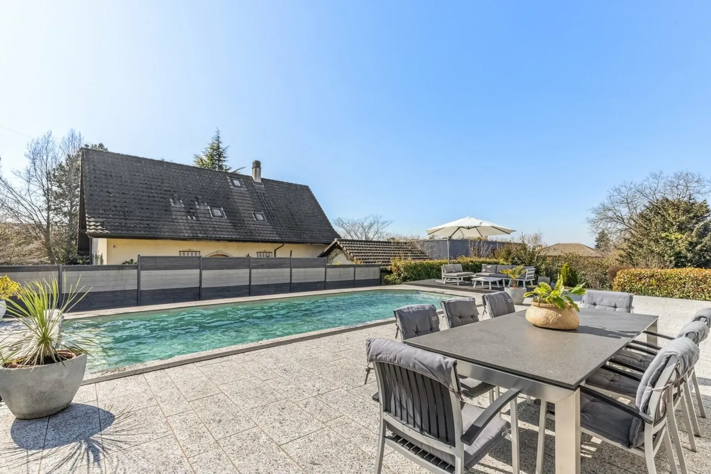 Modern Villa - Comfort, Elegance and Ideal Location without Noise - Photo 6 of 13