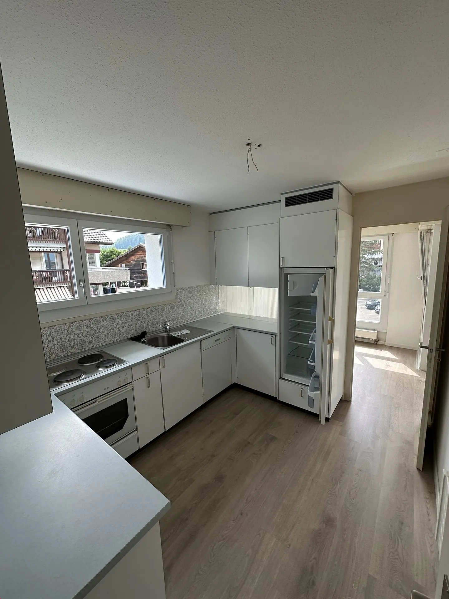 Affitto appartamento di 3.5 locali in posizione centrale - Foto 3 di 14