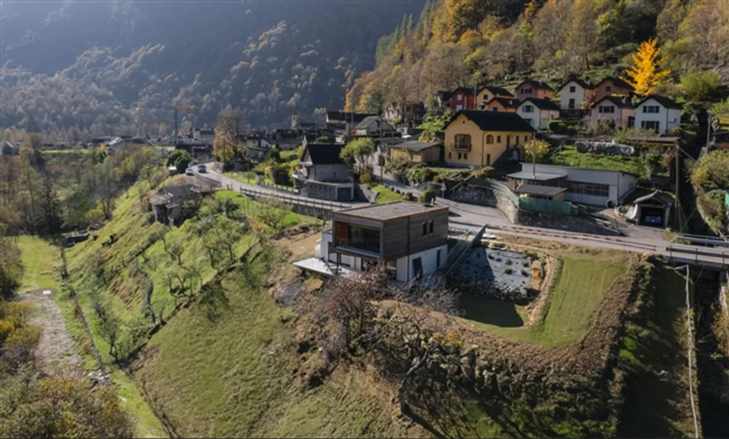 Villa moderna nella natura di Brione Verzasca – Top investimento con progetto approvato per - Foto 12 di 13