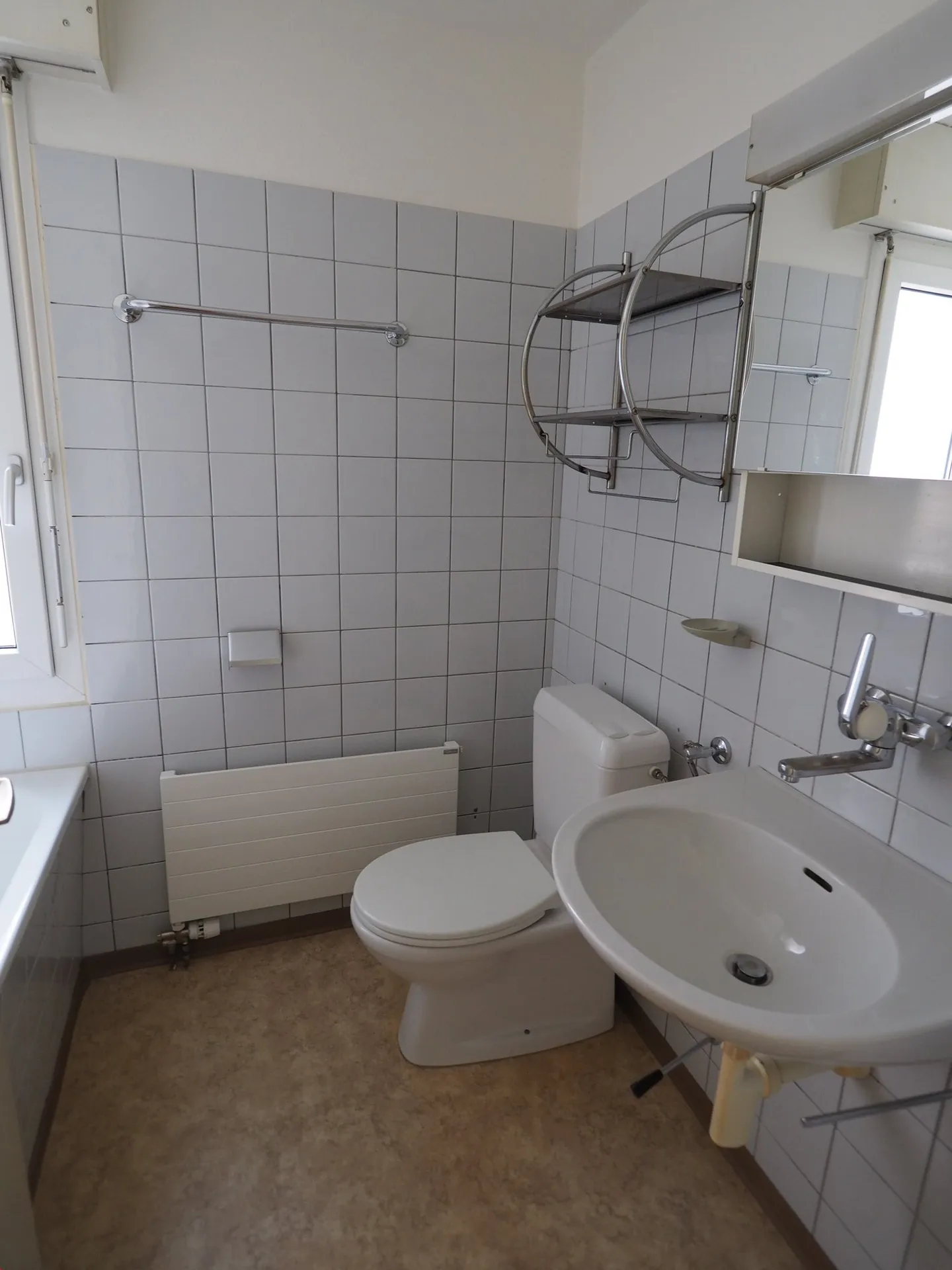 Affitto appartamento di 3.5 locali in posizione centrale - Foto 9 di 14