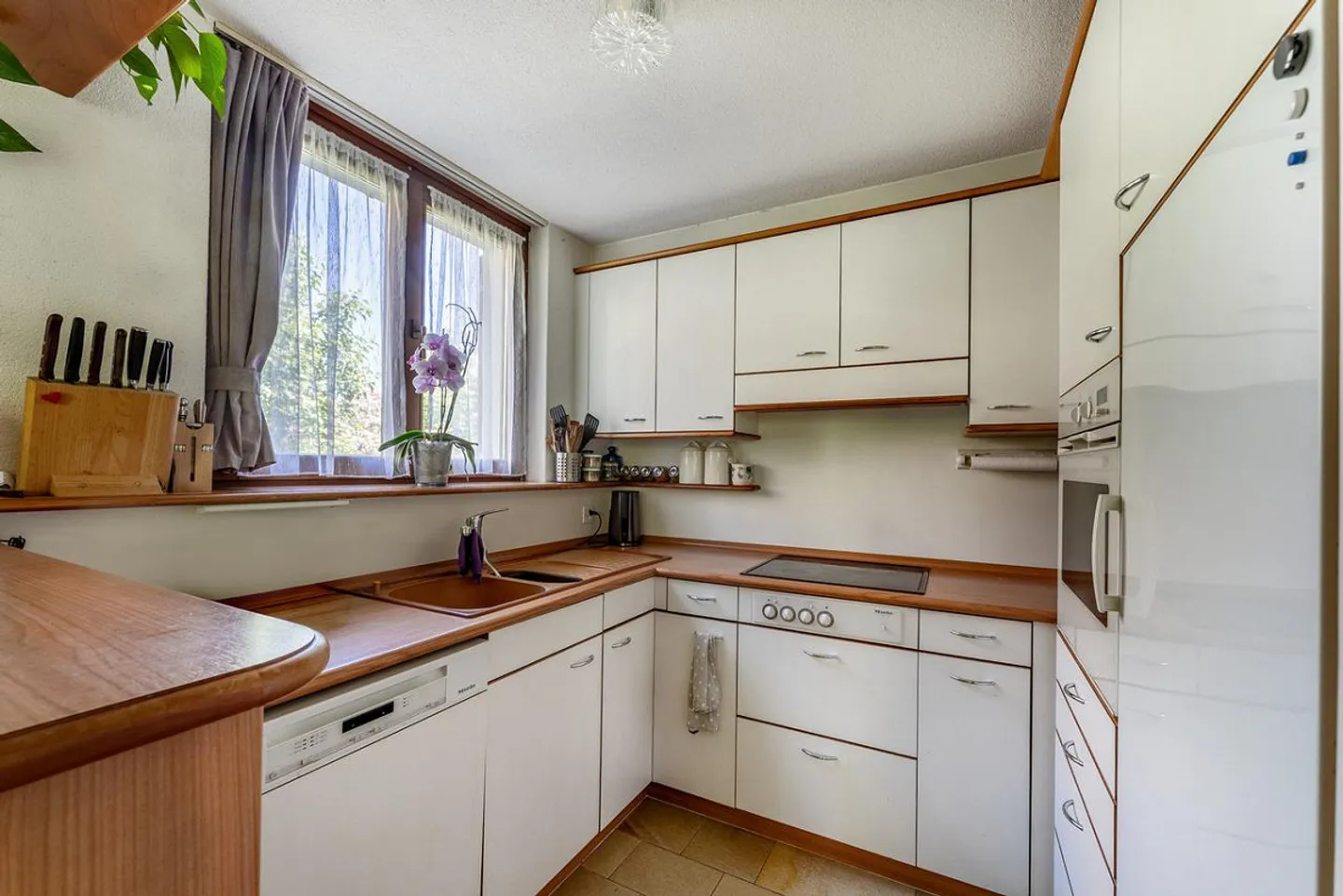 Casa a schiera con molto fascino e bella vista - Foto 4 di 11