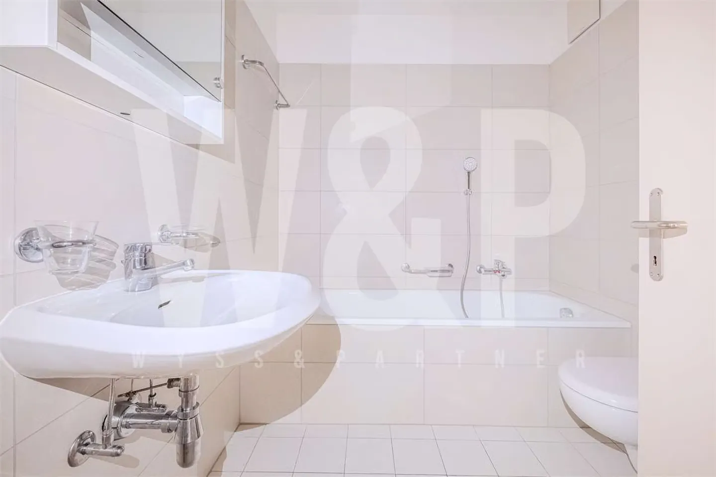 Bright 3.5-room apartment with terrace and parking - up to 3 months free - Photo 7 of 13