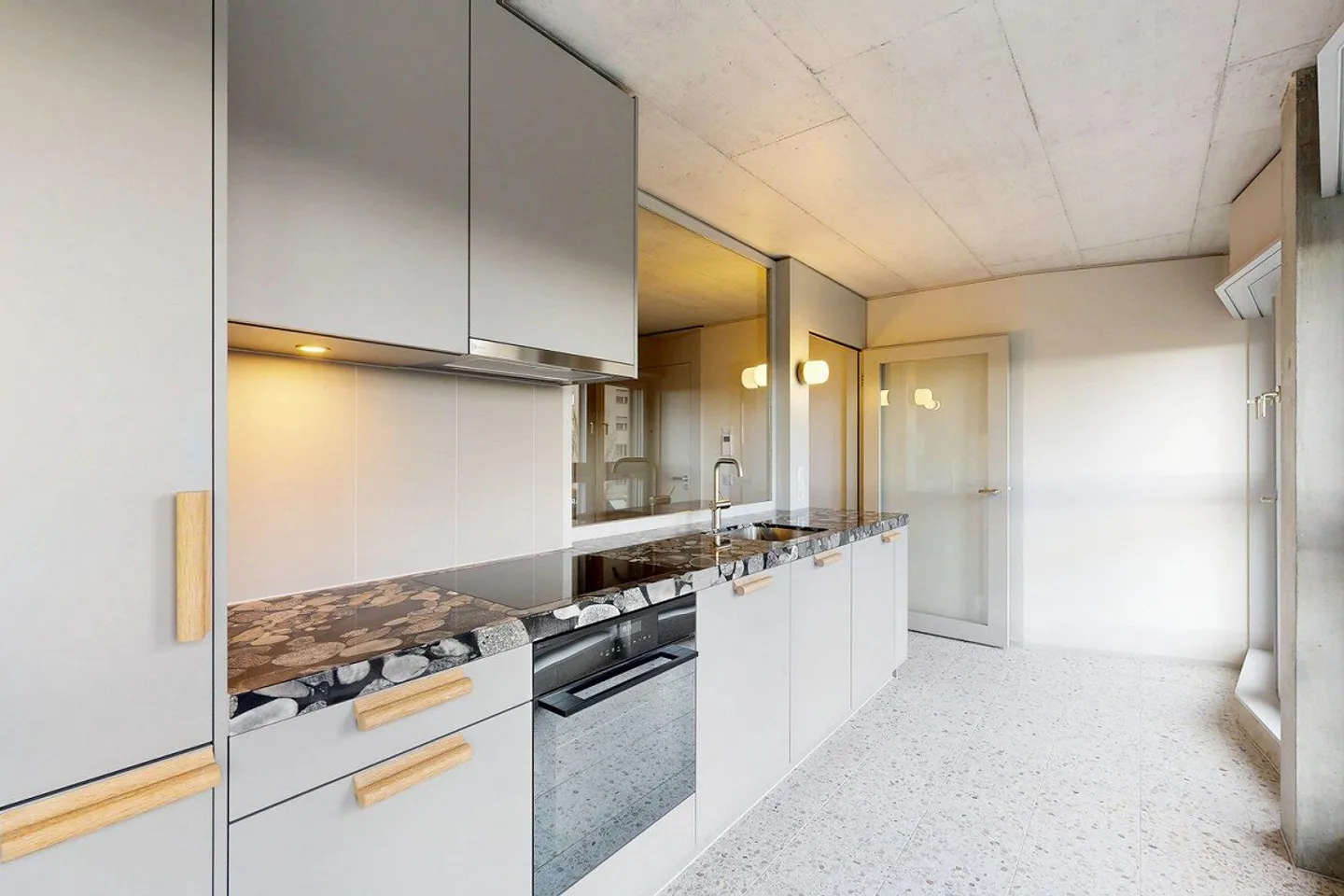 ELEGANCE & QUALITY: First Rental "SPHINX" - Photo 4 of 6