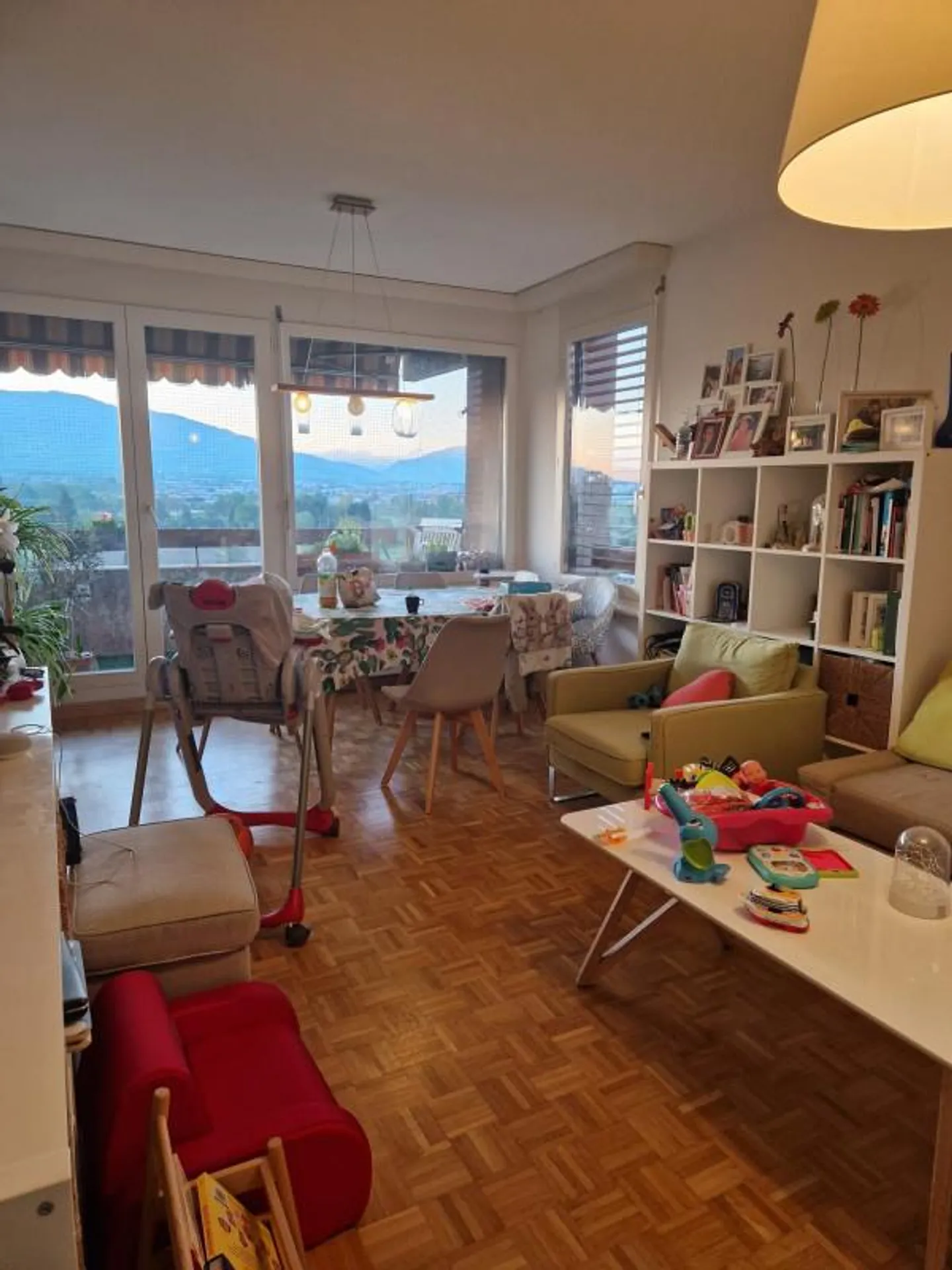 Appartement avec vue sur le Mont-Blanc - Photo 2 sur 9