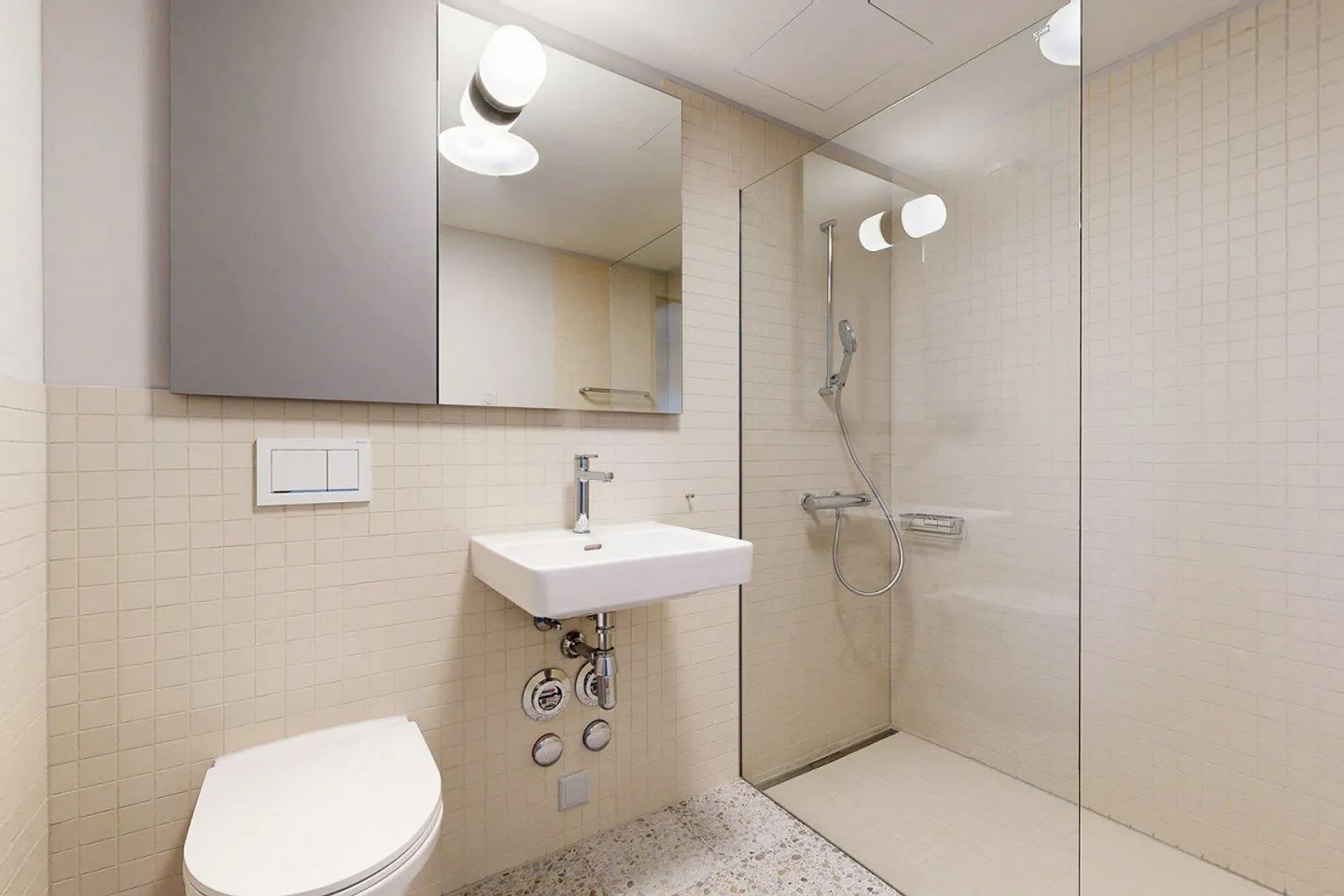 ELEGANCE & QUALITY: First Rental "SPHINX" - Photo 5 of 6