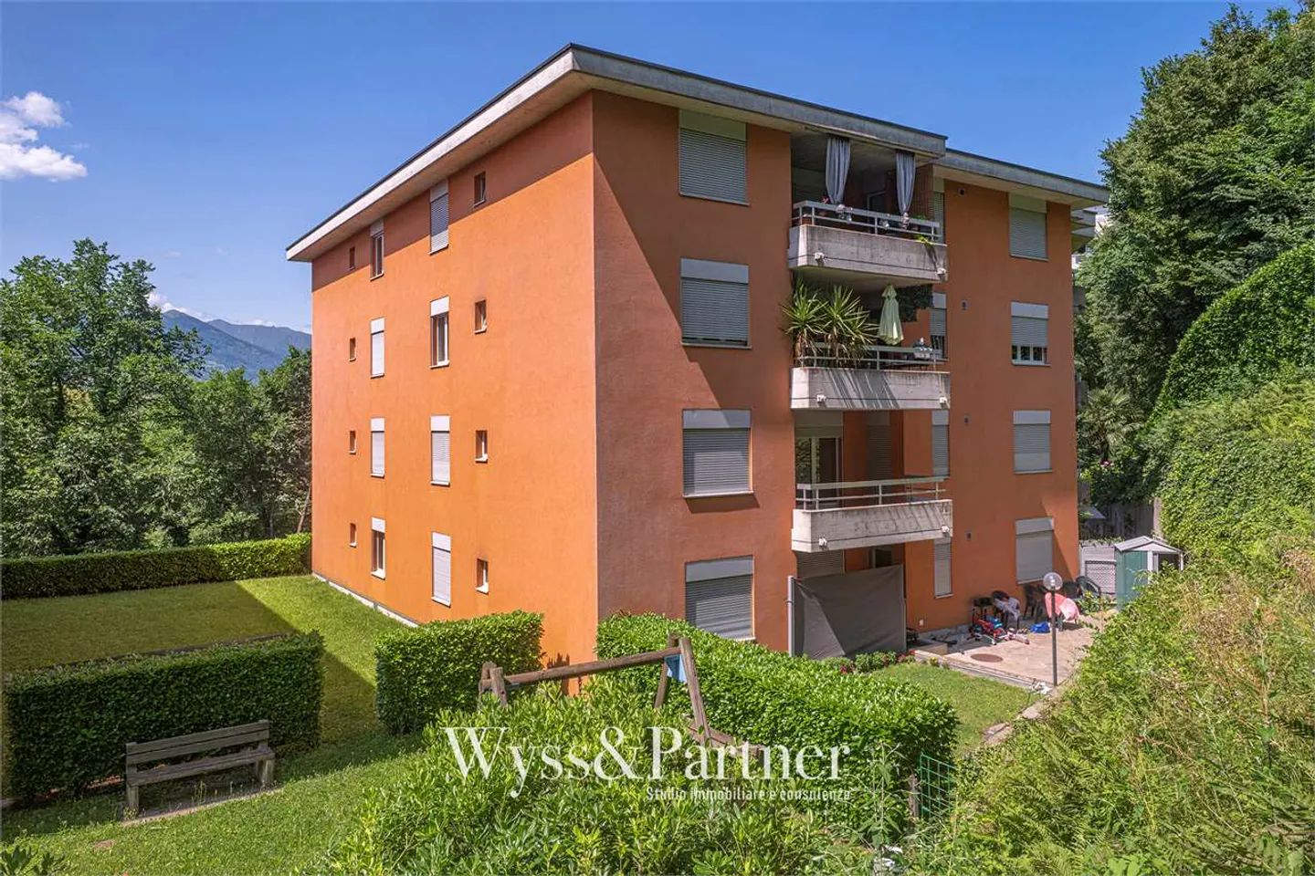 Bright 3.5-room apartment with terrace and parking - up to 3 months free - Photo 12 of 13