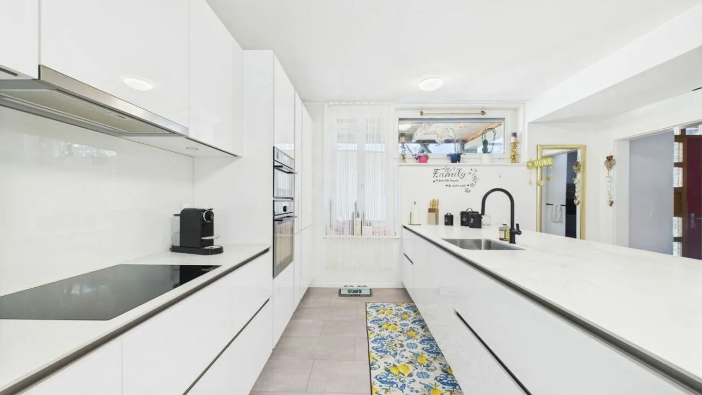 Family-friendly, bright & modern - Stylish garden apartment. - Photo 6 of 23