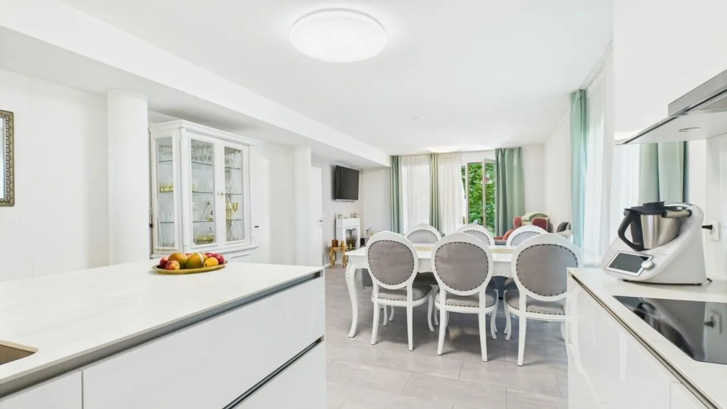 Family-friendly, bright & modern - Stylish garden apartment. - Photo 7 of 23